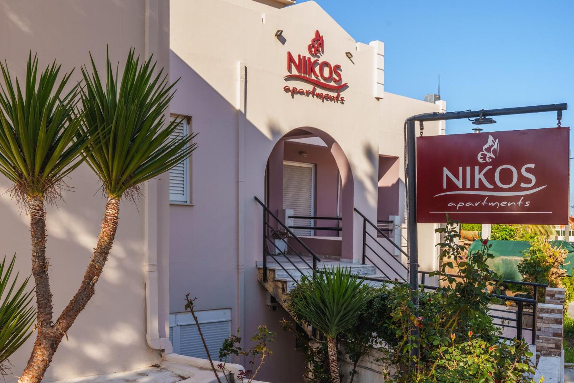 Agia Marina Nikos Apartments מראה חיצוני תמונה