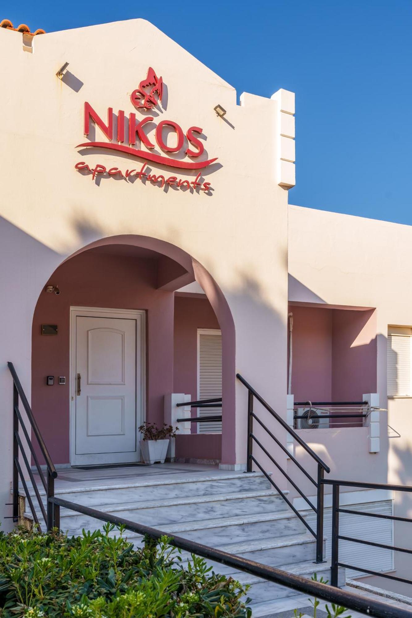 Agia Marina Nikos Apartments מראה חיצוני תמונה
