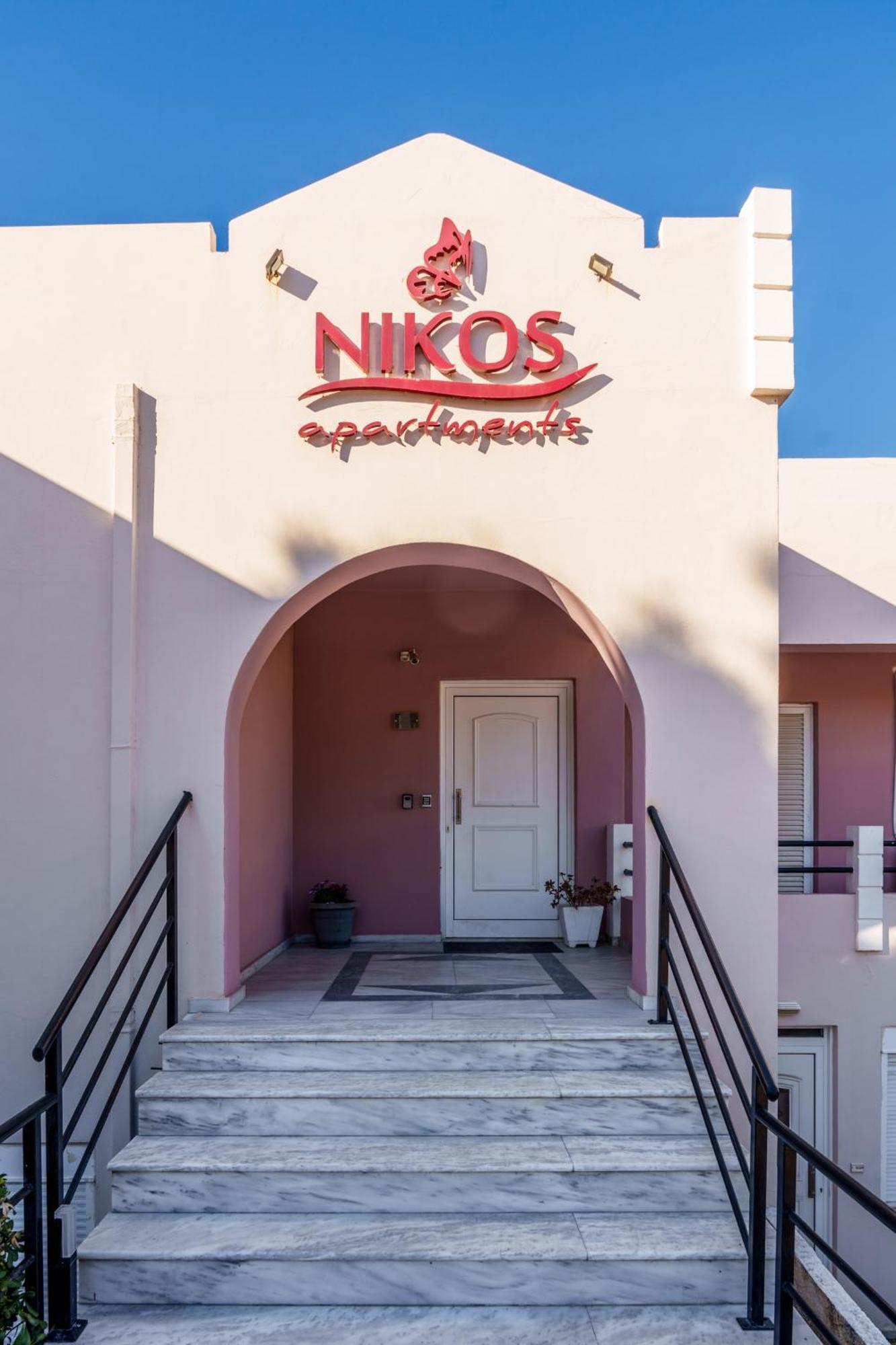 Agia Marina Nikos Apartments מראה חיצוני תמונה