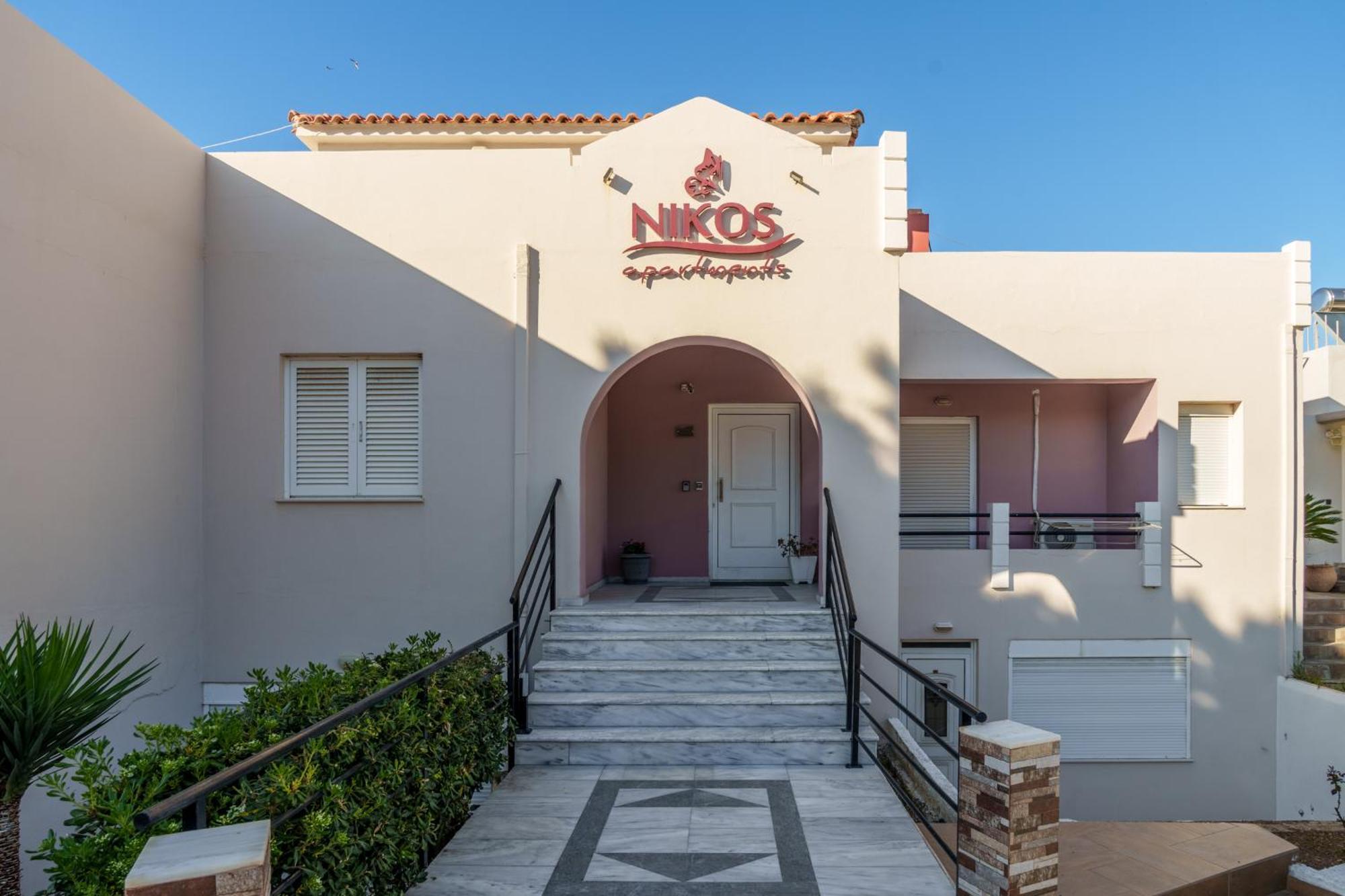 Agia Marina Nikos Apartments מראה חיצוני תמונה