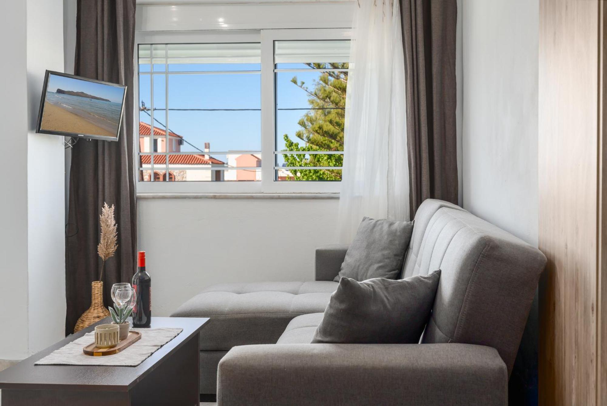 Agia Marina Nikos Apartments מראה חיצוני תמונה