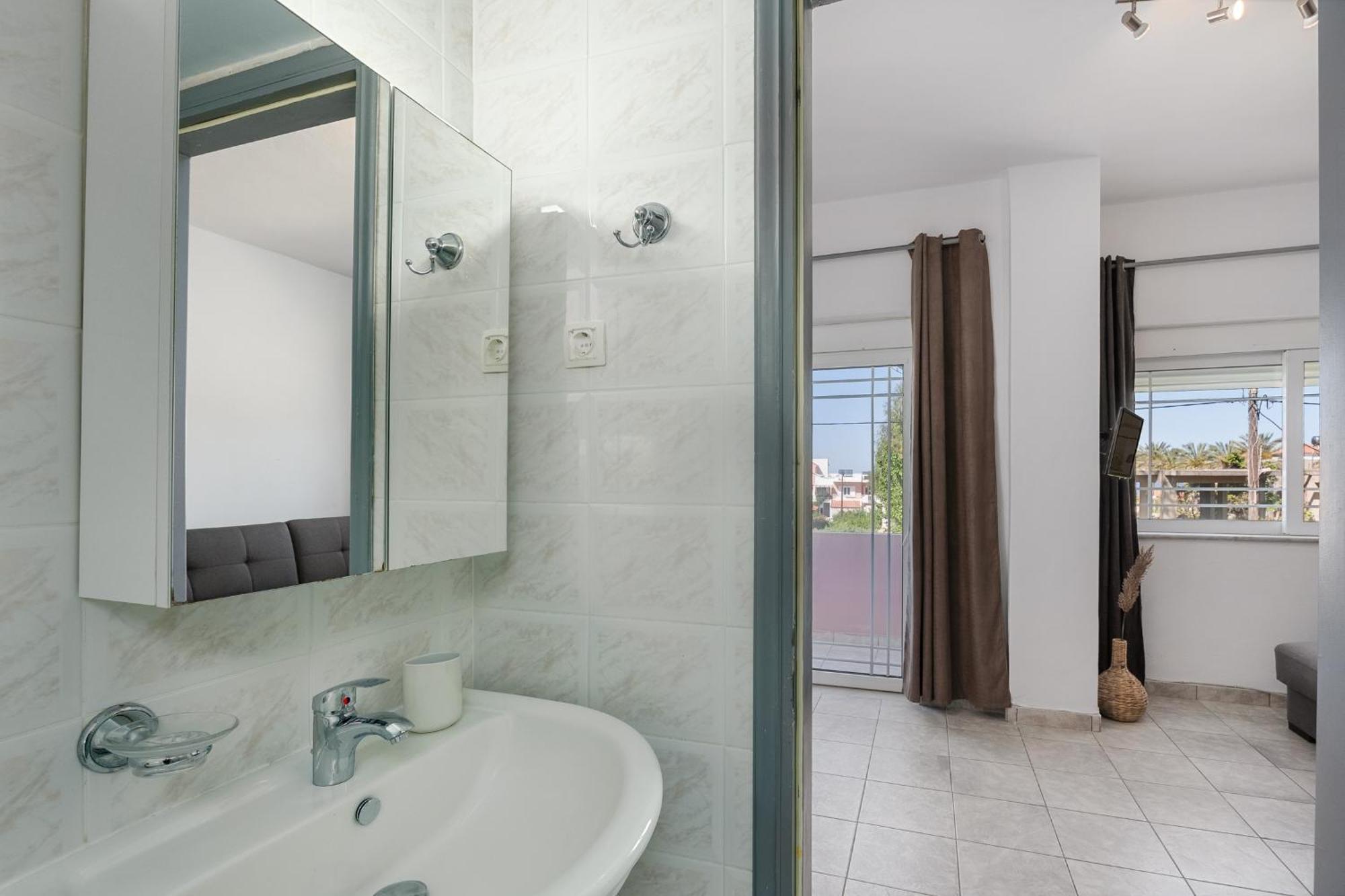 Agia Marina Nikos Apartments מראה חיצוני תמונה