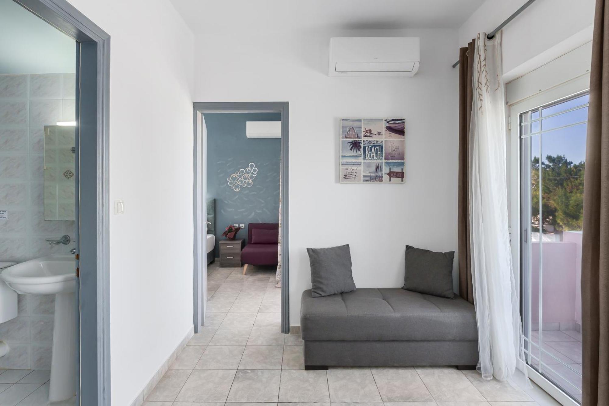 Agia Marina Nikos Apartments מראה חיצוני תמונה
